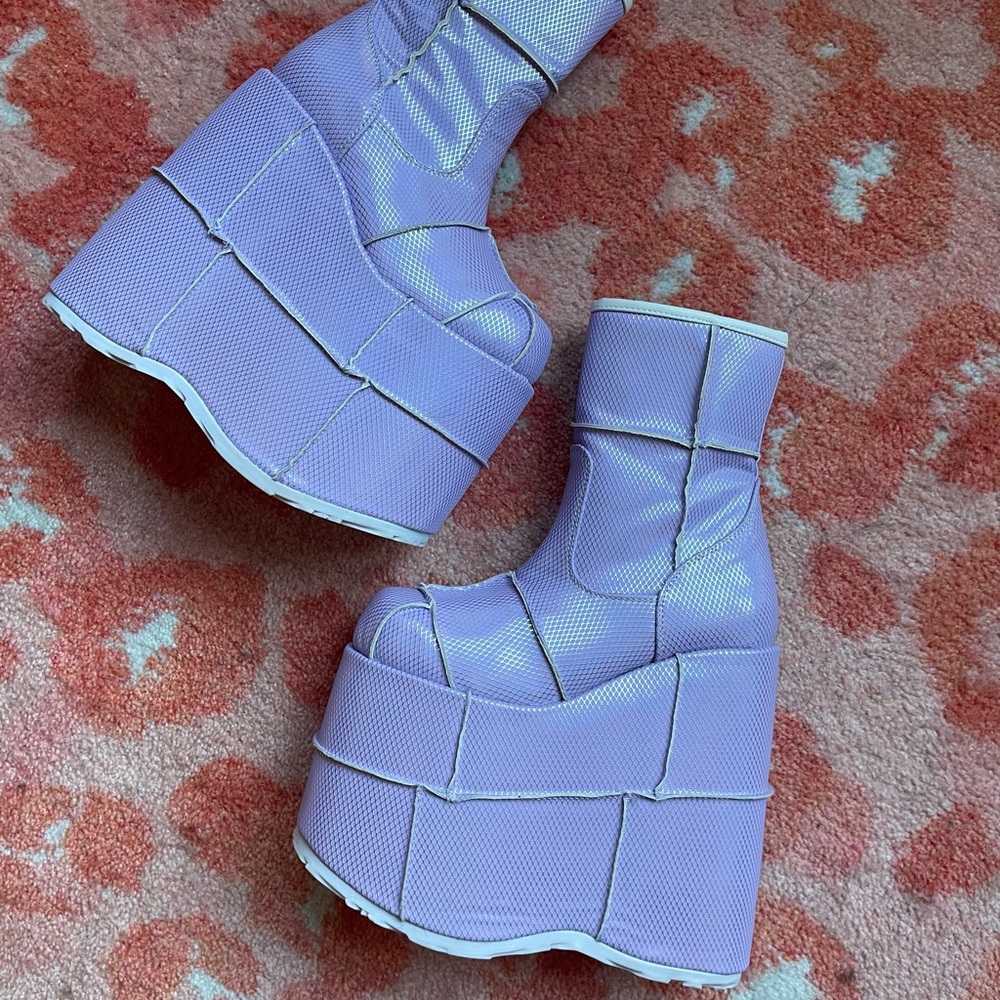 DEMONIA STACK BOOTS